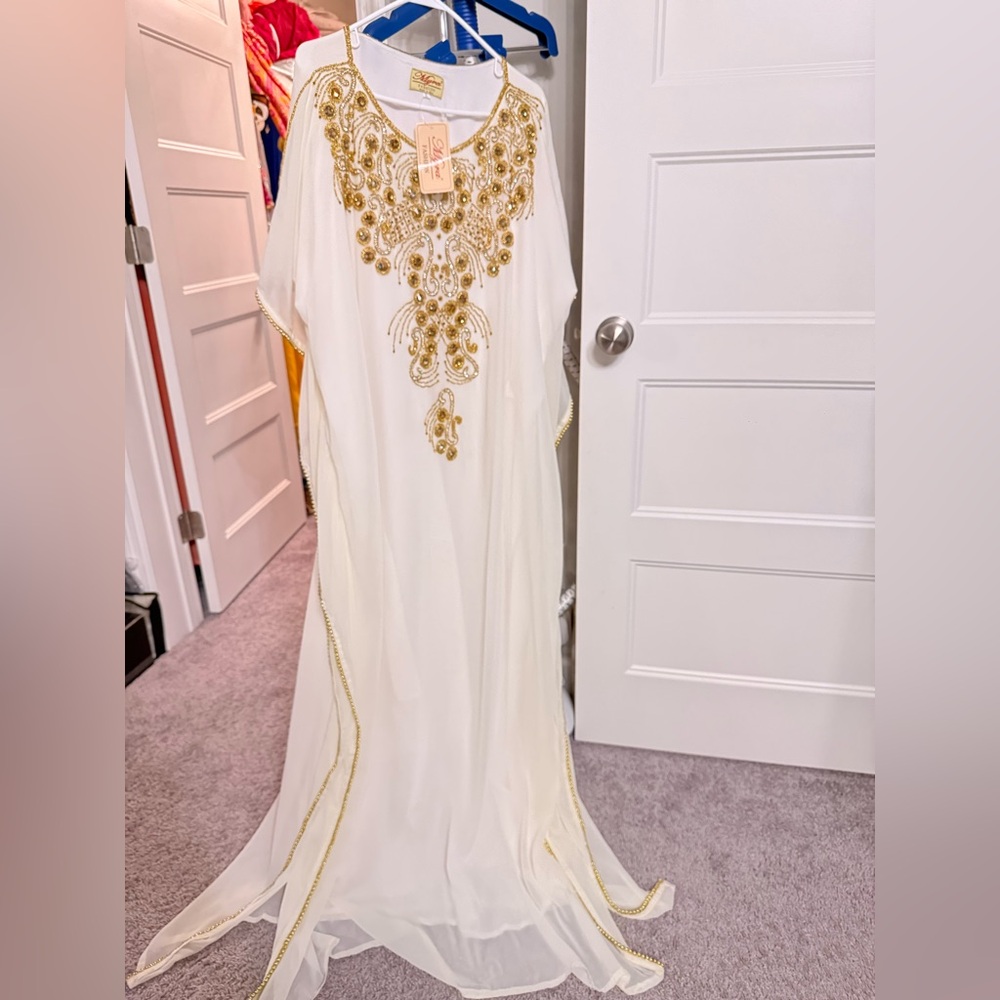 Elegant Cream Kaftan with Gold Accents